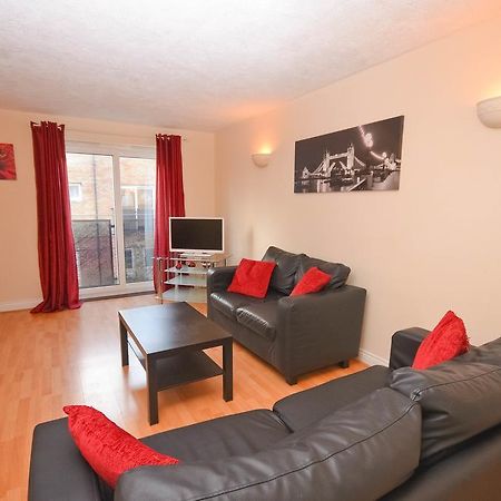 Town Or Country - Clench Street Apartman Southampton Kültér fotó
