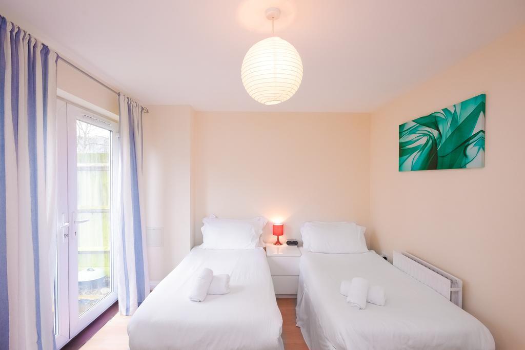 Town Or Country - Clench Street Apartman Southampton Kültér fotó