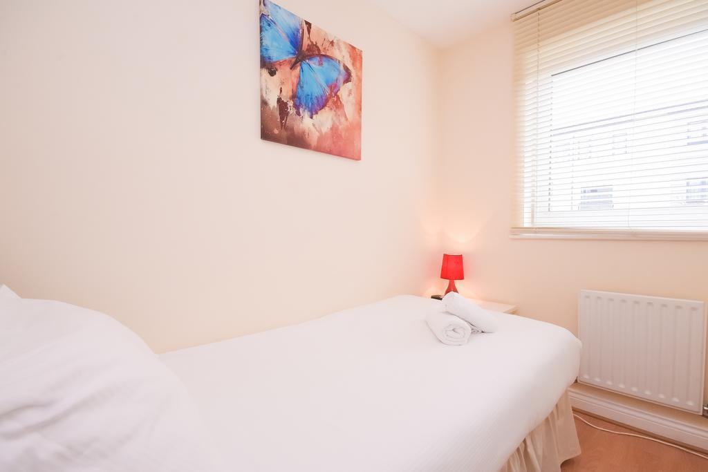 Town Or Country - Clench Street Apartman Southampton Kültér fotó