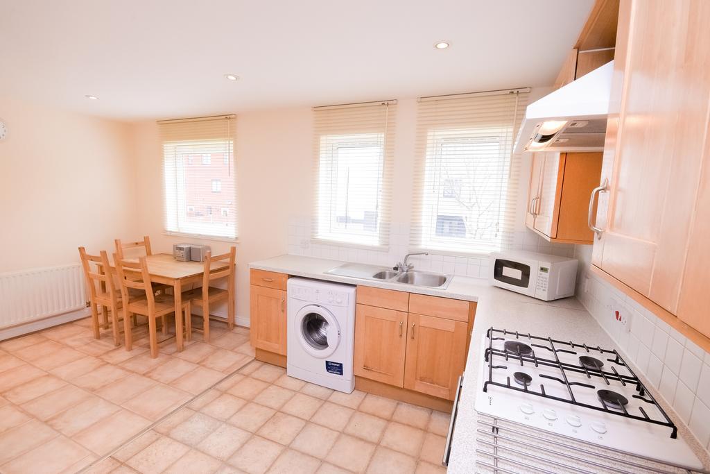 Town Or Country - Clench Street Apartman Southampton Kültér fotó